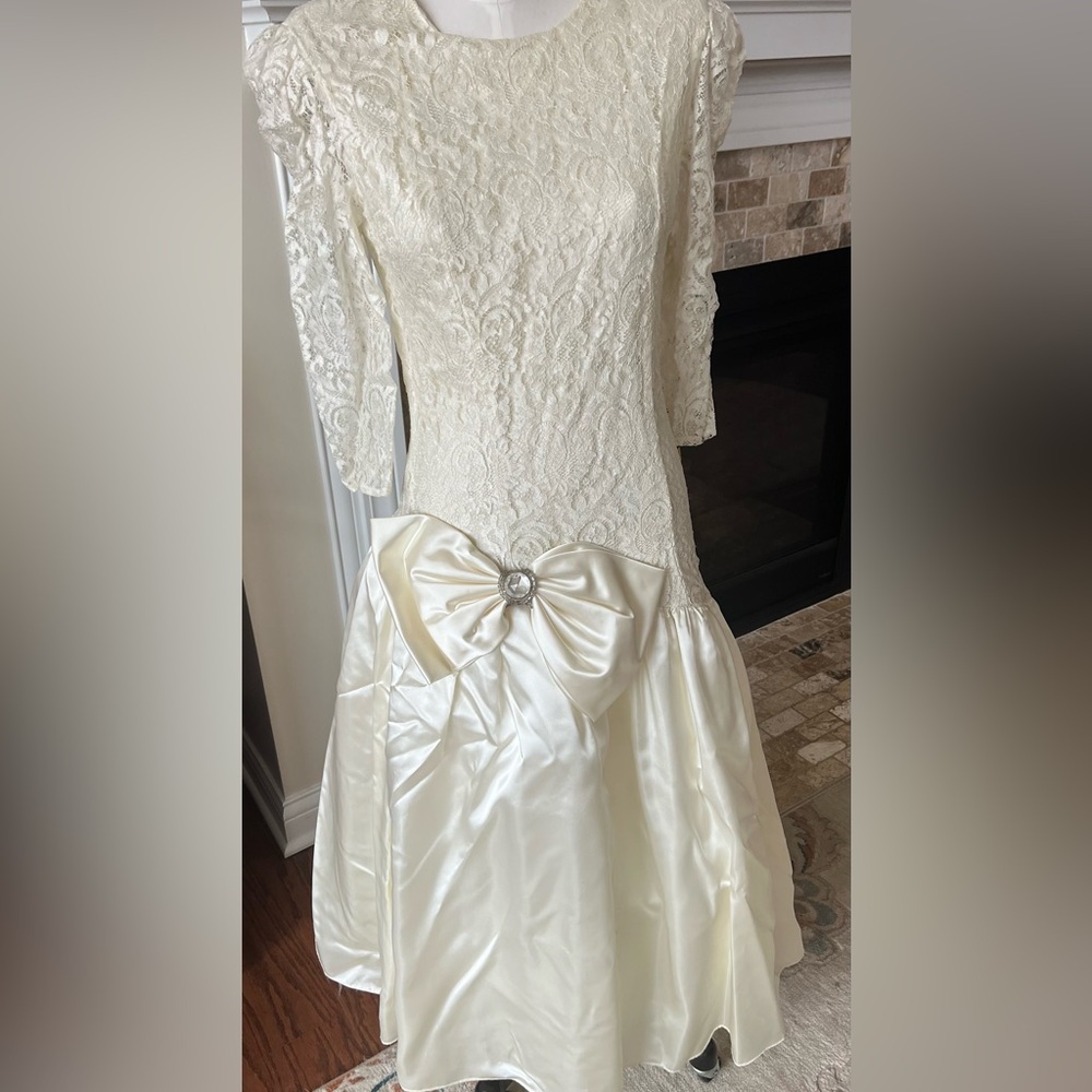 1980 Pantagis Size 11/12 ivory evening cocktail dress, with tags still attached